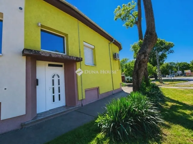 Eladó lakás Kecskemét 106 nm