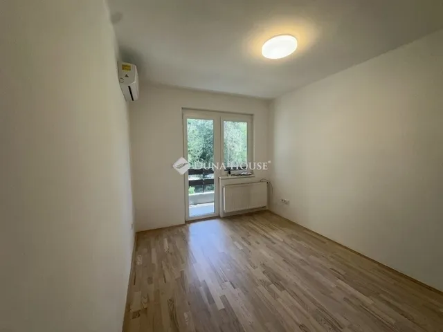 Eladó ház Kecskemét, Hunyadiváros 105 nm