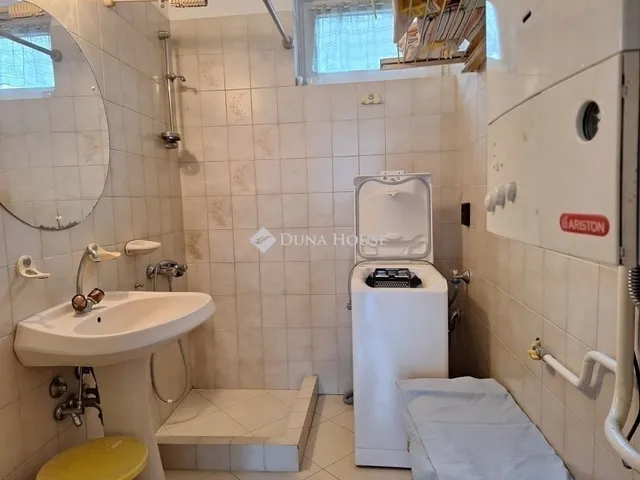 Eladó ház Kecskemét, Hunyadiváros 99 nm