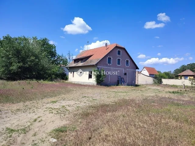 Eladó ház Kecskemét 250 nm