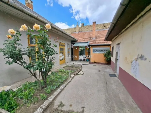 Eladó ház Kecskemét 20 nm