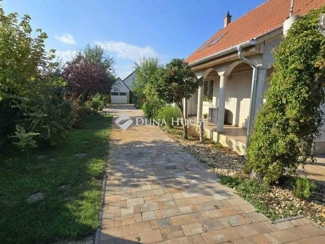 Eladó ház Kecskemét, Petőfiváros 140 nm