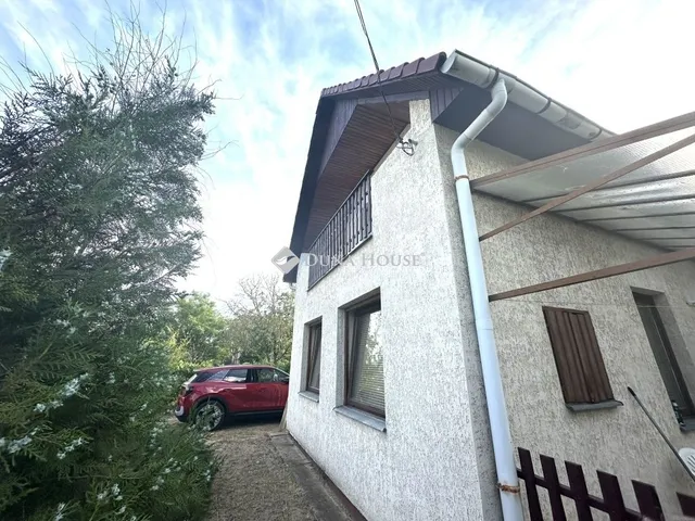 Eladó nyaraló Cserkeszőlő 93 nm