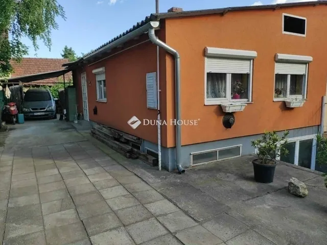 Eladó ház Kecskemét, Szeleifalu 210 nm