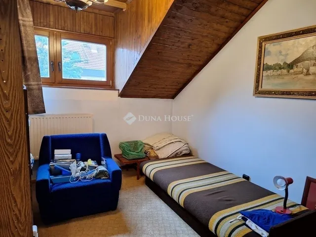 Eladó lakás Kecskemét, Hunyadiváros 117 nm