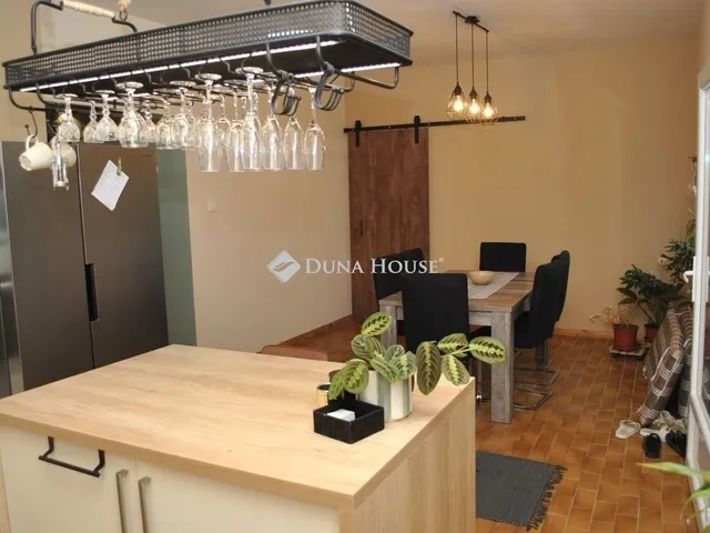 Eladó ház Kecskemét 160 nm