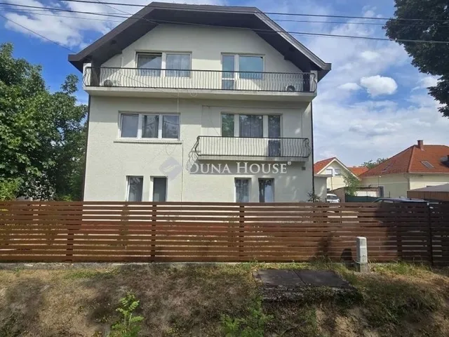 Eladó ház Gödöllő 280 nm