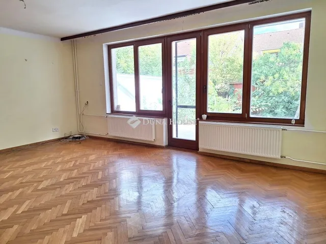 Eladó ház Kecskemét, Hunyadiváros 117 nm