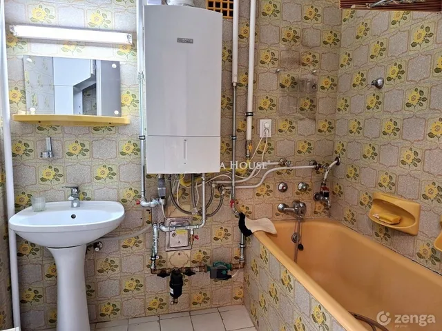 Eladó ház Kecskemét, Hunyadiváros 117 nm