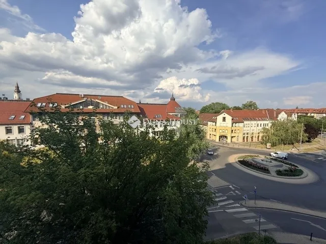 Eladó lakás Kecskemét 83 nm