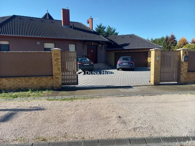 Eladó ház Nagykőrös 230 nm