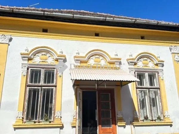 Eladó ház Nagykőrös 210 nm