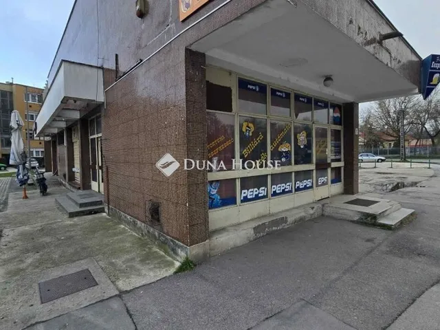 Kiadó kereskedelmi és ipari ingatlan Kecskemét, Műkertváros 84 nm
