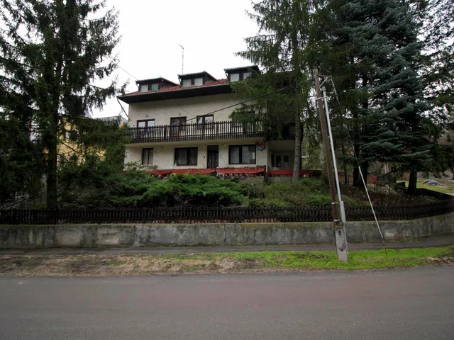 Eladó kereskedelmi és ipari ingatlan Miskolc, Miskolctapolca 320 nm