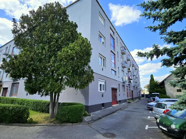 Eladó lakás Miskolc, Zsolcai kapu 32 nm