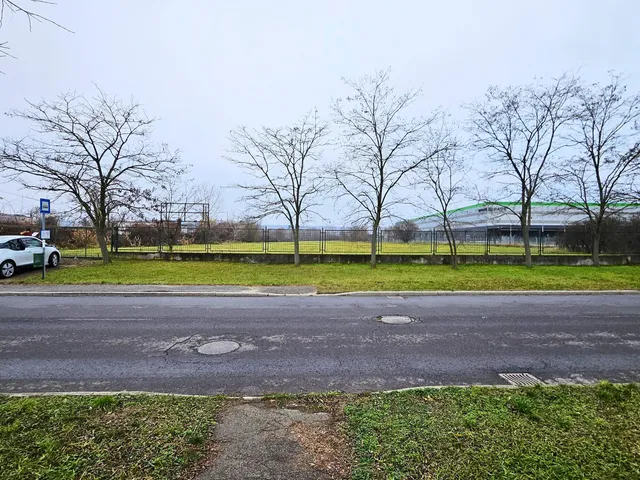 Eladó kereskedelmi és ipari ingatlan Miskolc, Szentpéteri kapu, Kozák Imre út 7550 nm