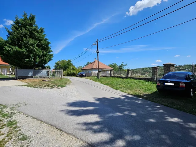 Eladó telek Emőd, Attila utca 1426 nm