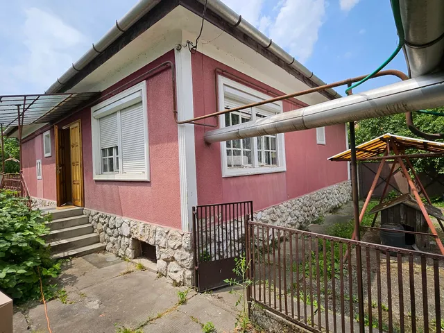 Eladó ház Miskolc, Szirma 90 nm