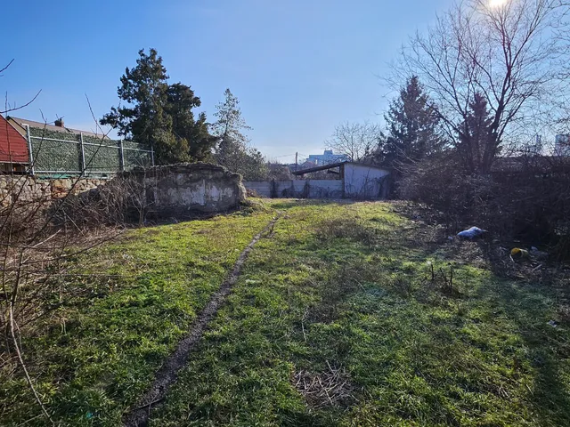 Eladó kereskedelmi és ipari ingatlan Miskolc, Hejőcsaba, Szirmai utca 303 nm