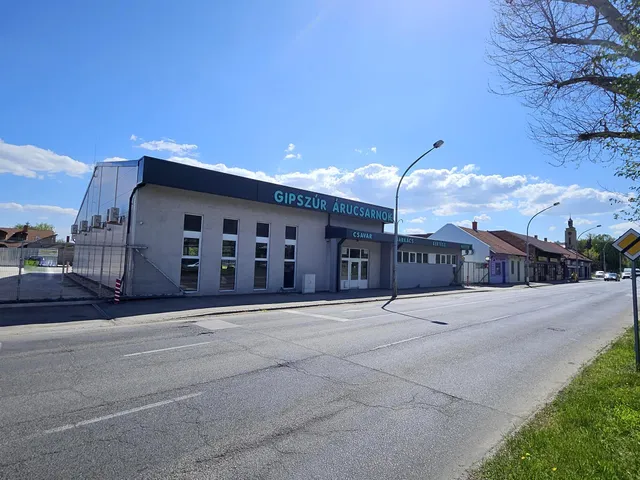 Eladó kereskedelmi és ipari ingatlan Miskolc, Győri kapu 585 nm