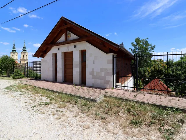 Eladó kereskedelmi és ipari ingatlan Miskolc, Belváros 184 nm