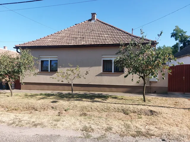 Eladó ház Csátalja 100 nm