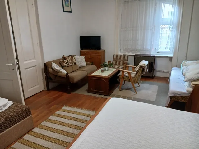 Eladó ház Gyomaendrőd, Endrőd 178 nm