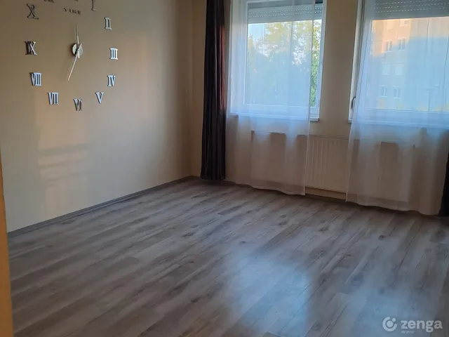 Kiadó lakás Dunakeszi, Barátság útja 2 45 nm
