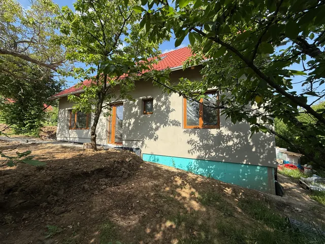 Eladó ház Pécs, Gyükés, Alsógyükési út 108 nm