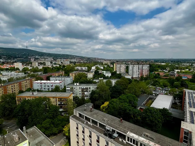 Eladó lakás Pécs, Uránváros, Ybl Miklós 63 nm