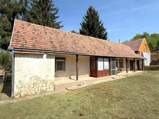 Eladó ház Komló, Mecsekjánosi 80 nm
