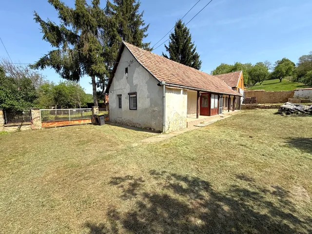 Eladó ház Komló, Mecsekjánosi 80 nm