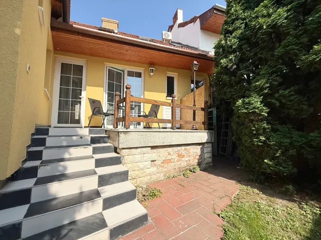 Eladó lakás Pécs, Belváros 130 nm