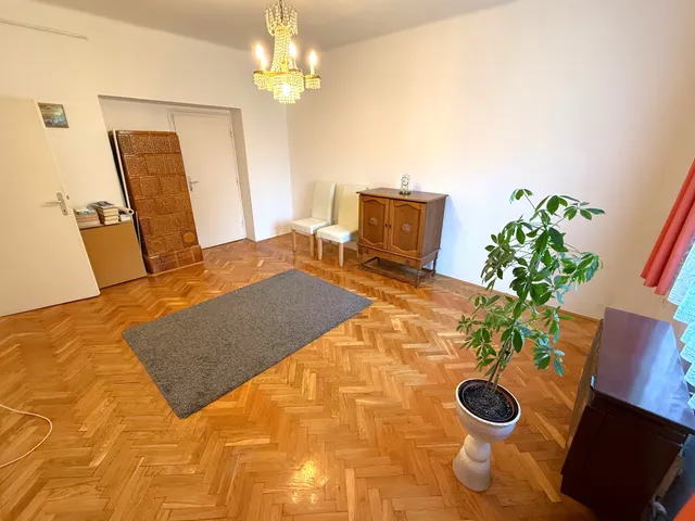 Eladó lakás Pécs, Meszes, Feketegyémánt Tér 54 nm