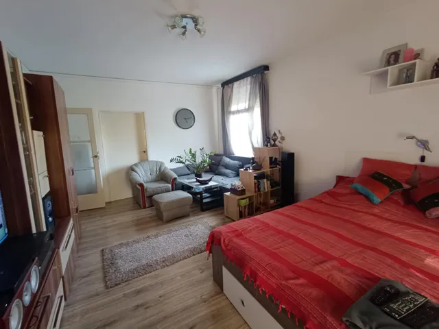 Eladó lakás Pécs, Uránváros 56 nm