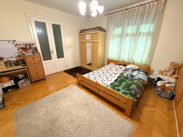 Eladó lakás Pécs, Belváros, Semmelweis 79 nm