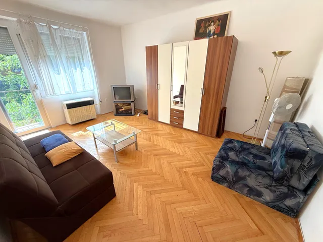 Eladó lakás Pécs, Meszes 34 nm