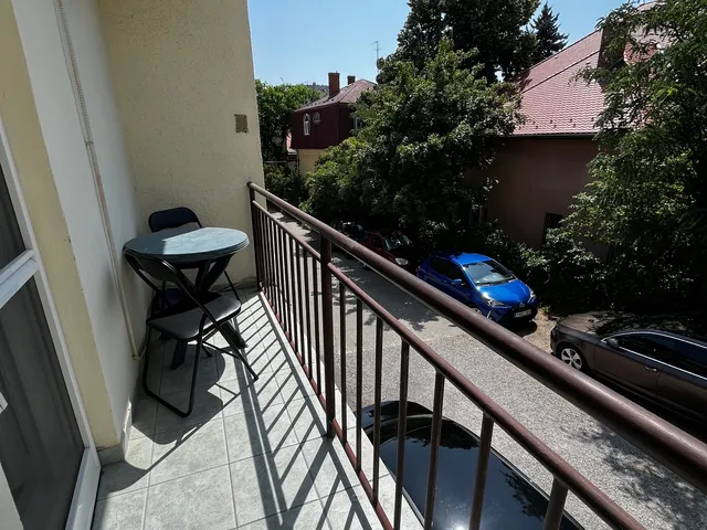 Kiadó lakás Pécs, Mecsekoldal, Hunyadi 58 nm