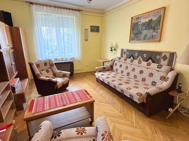 Eladó lakás Pécs, Uránváros 54 nm