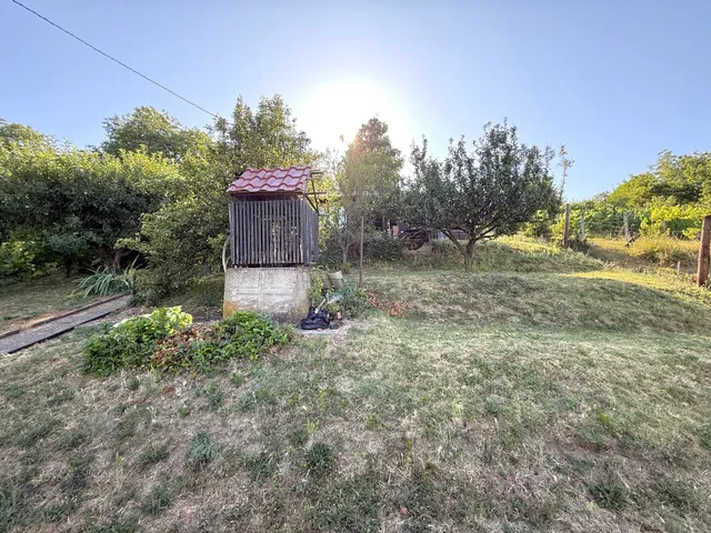 Eladó telek Pécs, Postavölgy 974 nm