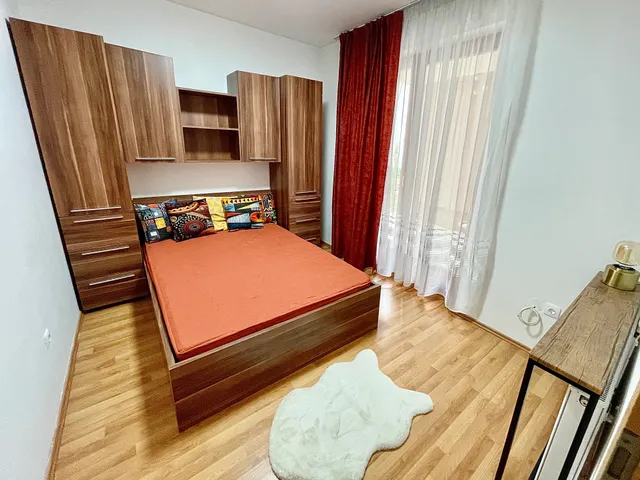 Kiadó lakás Pécs, Belváros, Perczel 70 nm