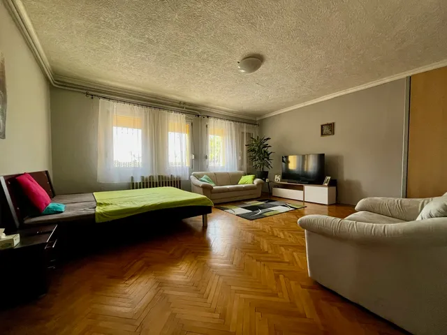 Eladó ház Pécs, Kertváros 100 nm