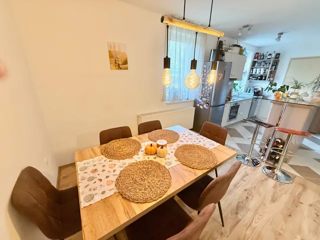 Eladó lakás Pécs, Budai városrész 72 nm