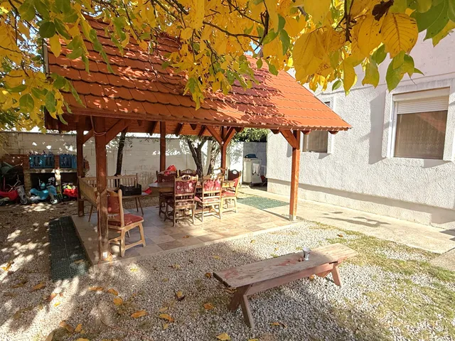 Eladó ház Pécs, Nagyárpád 140 nm