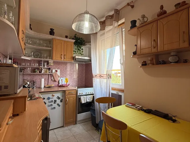 Eladó lakás Pécs, Kertváros 64 nm