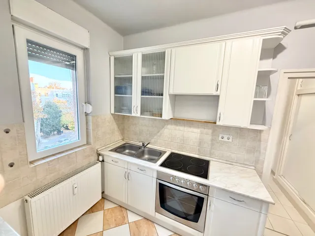 Eladó lakás Pécs, Uránváros 52 nm