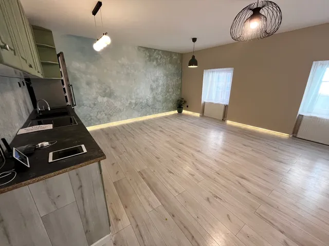 Eladó lakás Pécs, Belváros 70 nm