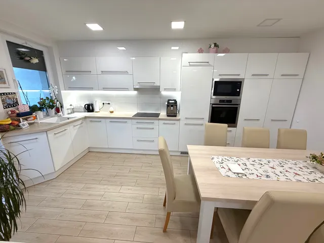 Eladó ház Kozármisleny, Pinty 117 nm