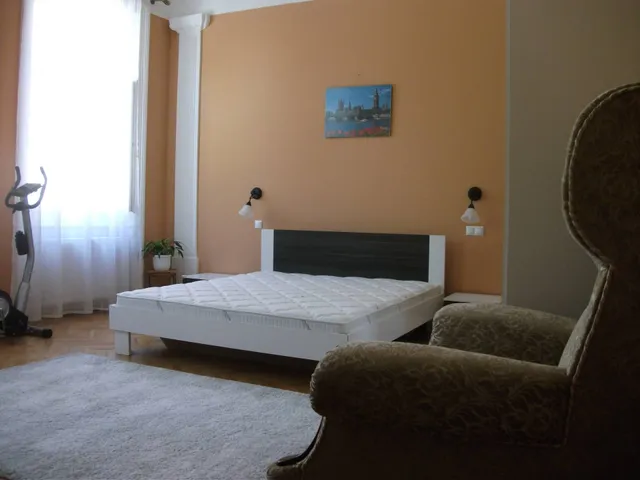 Kiadó lakás Pécs 106 nm