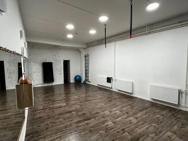 Eladó kereskedelmi és ipari ingatlan Pécs 96 nm